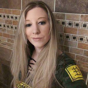 Meet your Posher, Tia